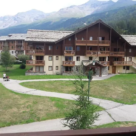 شقة Residences De Luxe Les Alpages Val Cenis - 4 Pers لانسليبورغ-مونت-سينيس