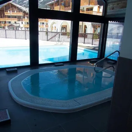 شقة Residences De Luxe Les Alpages Val Cenis - 4 Pers لانسليبورغ-مونت-سينيس